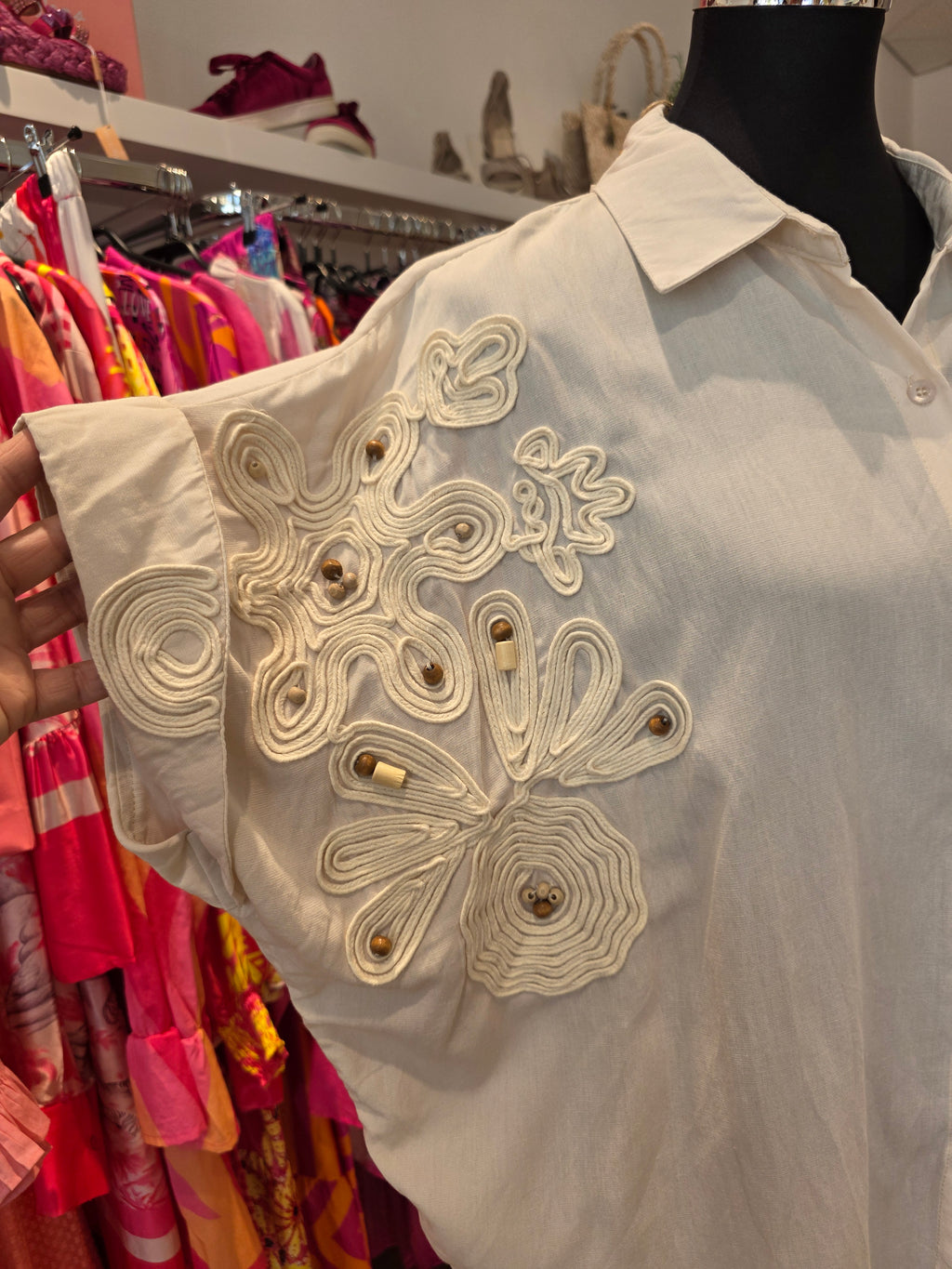 BLUSE TUNIKA CREAM STICKEREI GR.40