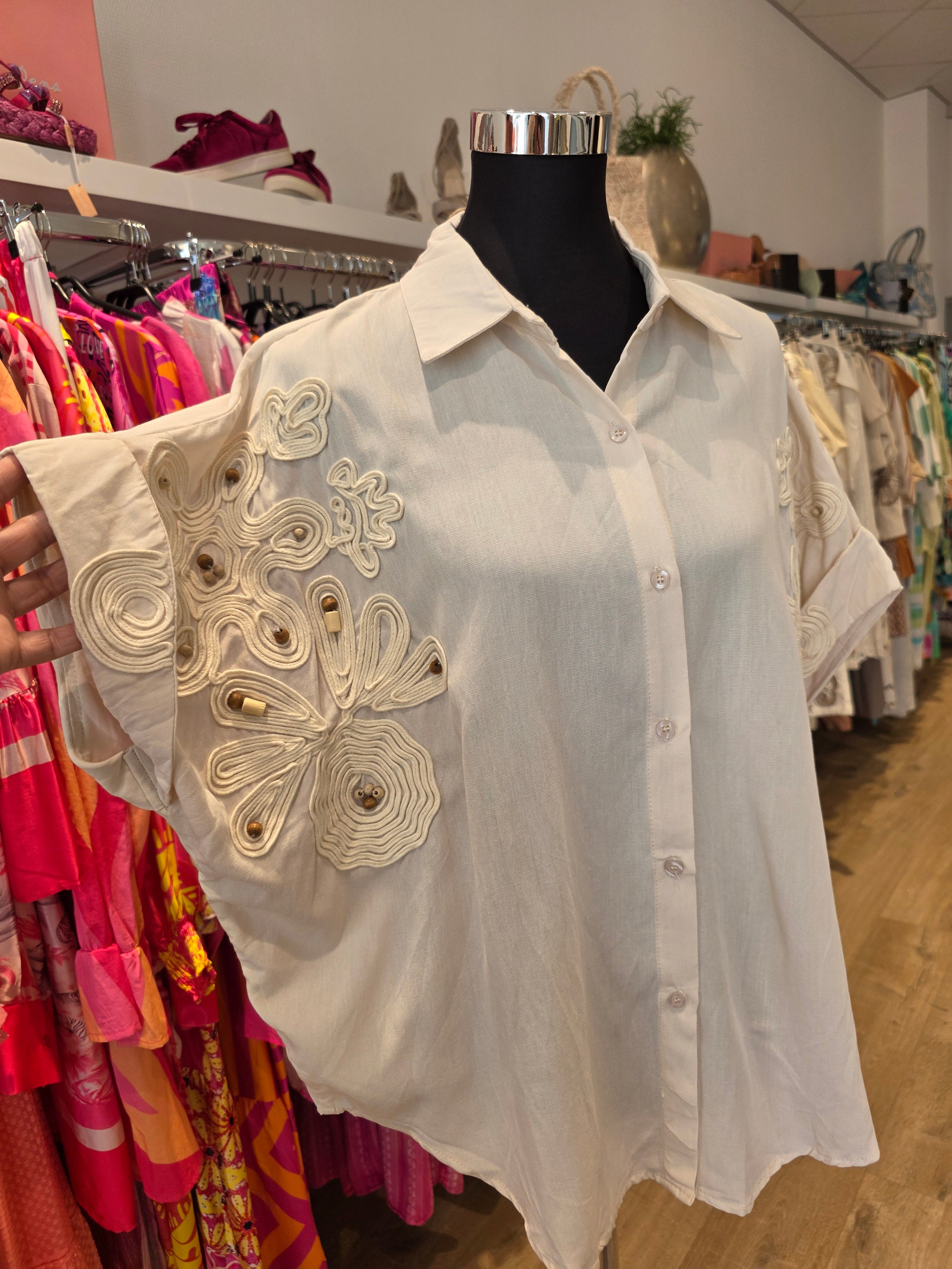 BLUSE TUNIKA CREAM STICKEREI GR.40