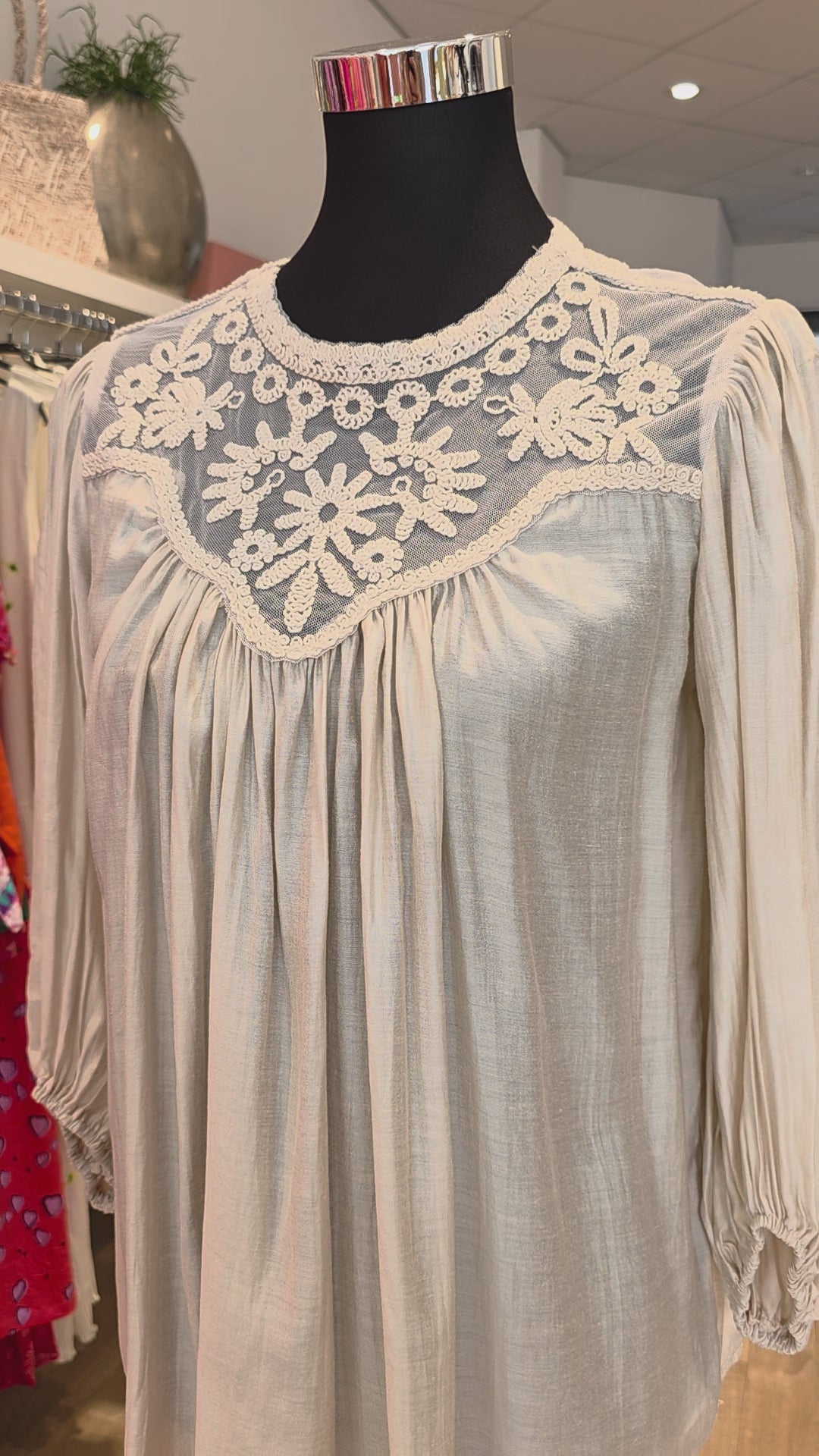 ROMANTISCHE BLUSE TUNIKA CREAM GR.36